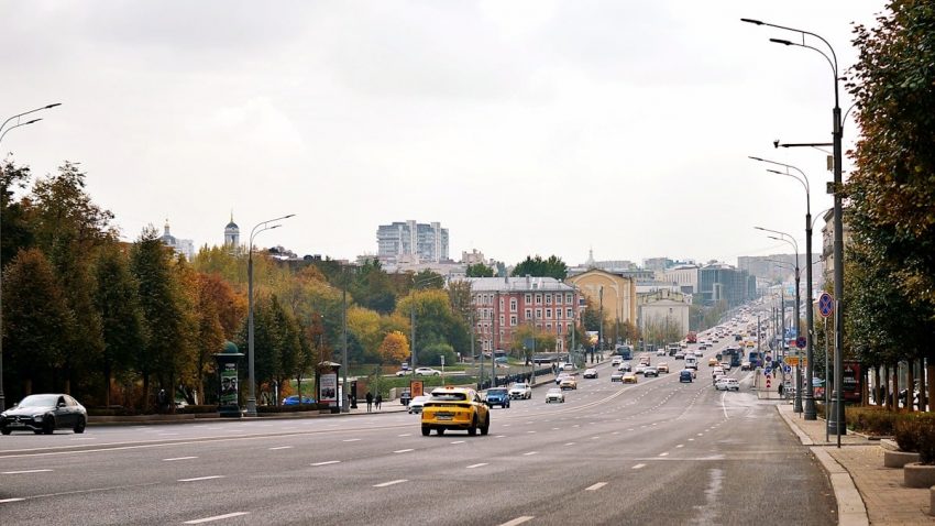 The Garden Ring is a circular arterial street system in the center of Moscow. Its length is 15.6 km, and its width is 60–70 meters. Soon after the raid on Moscow by the horde of the Crimean Khan Kazy-Girey, in 1591–1592, by order of Boris Godunov, an earthen rampart was piled up around Moscow, forming a closed ring about 16 km long. On top of it, a wooden wall up to 5 meters high was built, with 34 gate towers and about a hundred blind towers. On the outside, a moat was dug along the rampart and filled with water.